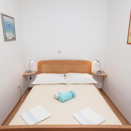 Apartments Viki Trogir Eksteriør bilde