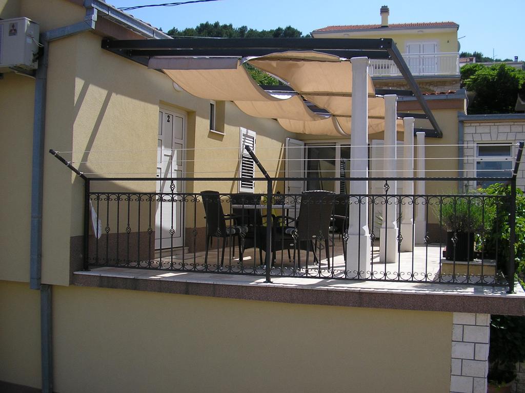 Apartments Viki Trogir Eksteriør bilde