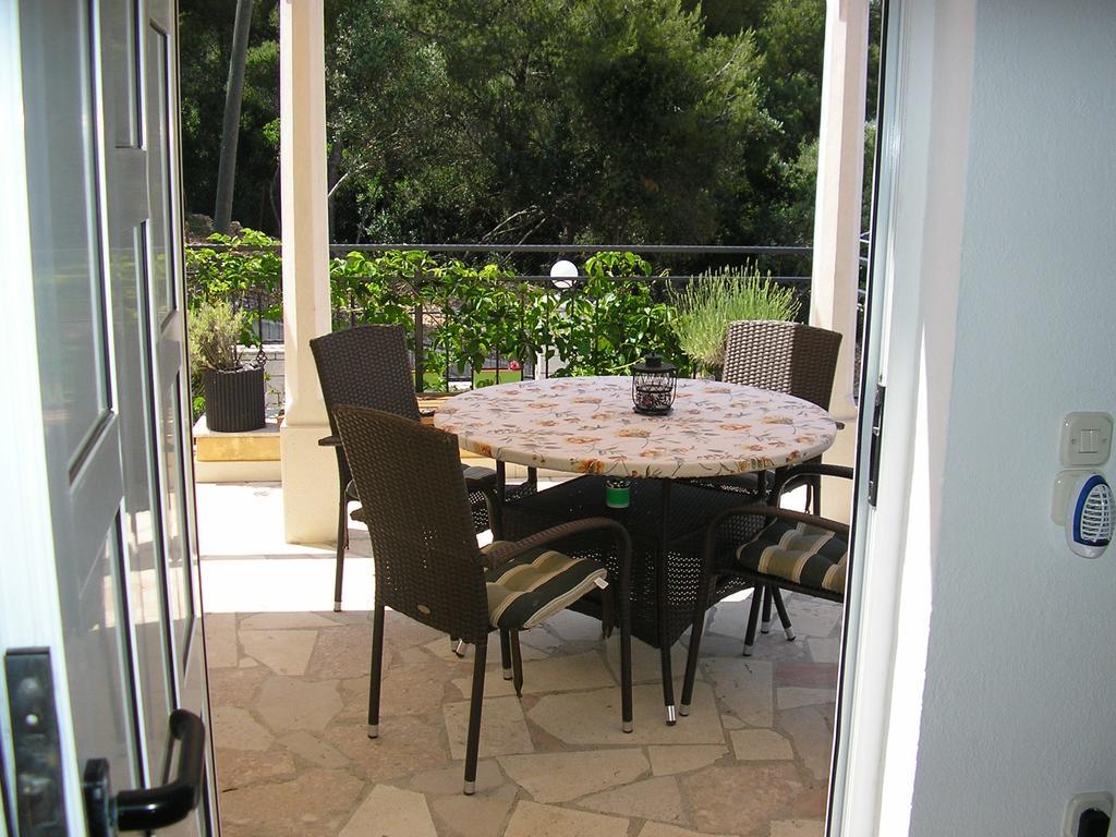 Apartments Viki Trogir Eksteriør bilde