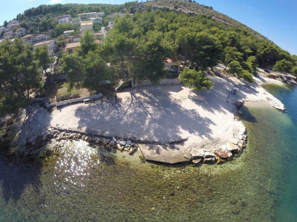 Apartments Viki Trogir Eksteriør bilde