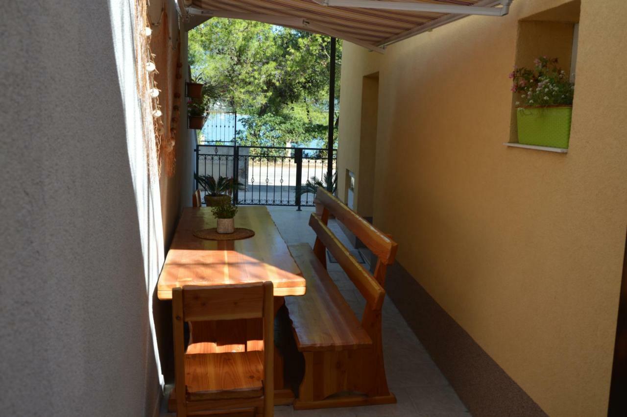 Apartments Viki Trogir Eksteriør bilde